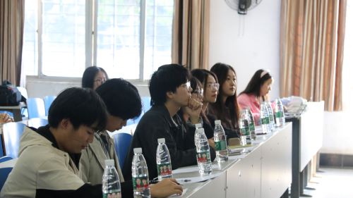 d83a9632b4e444e7be69ad1427586e51.jpg 评委点评.jpg