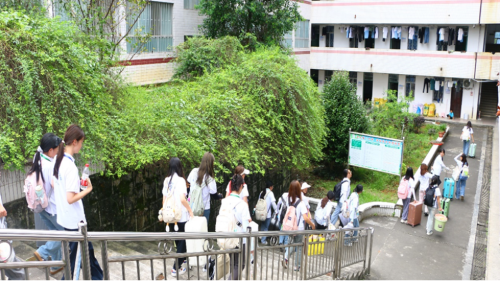 82e838d8803840619b06e7f419d416fe.png 2.png