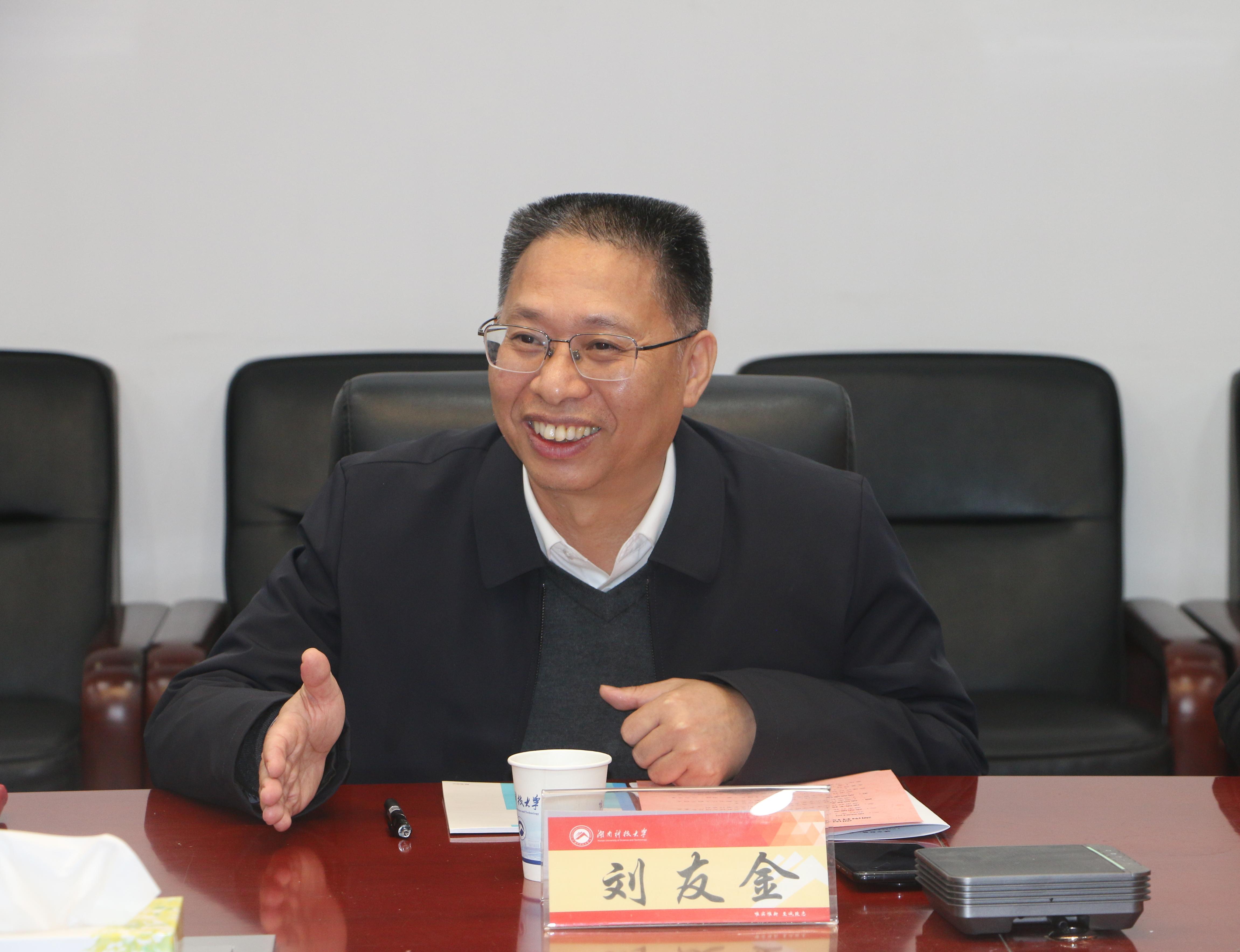 99f95f9340f94410a782220e08261145.jpg 99f95f9340f94410a782220e08261145.jpg