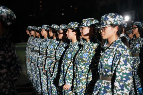 2c8f1fbcb700433ca50628851bfd19ee.png 图片4.png